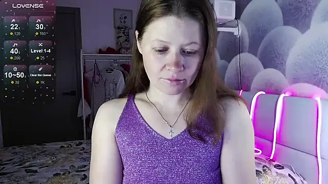 Snapshot of alekasamui chatting on 10/01/25, 11:22 alekasamui online show from 10/01/25, 11:22