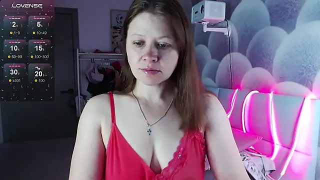 Snapshot of alekasamui chatting on 10/09/25, 01:14 alekasamui online show from 10/09/25, 01:14