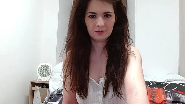 desirmiss1 online show from 11/12/25, 08:04