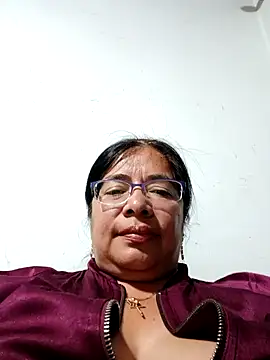   valentina18 online show from 12/12/24, 11:58