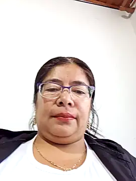   valentina18 online show from 12/17/24, 01:05