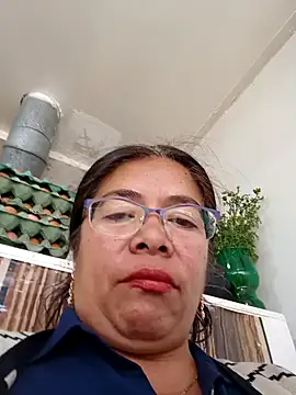   valentina18 online show from 12/21/24, 01:32