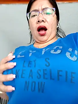   valentina18 online show from 01/10/25, 01:09