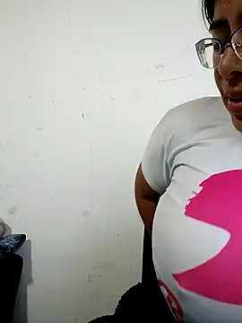   valentina18 online show from 01/22/25, 04:12