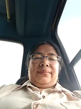   valentina18 online show from 01/25/25, 04:24