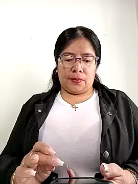   valentina18 online show from 03/19/25, 01:18