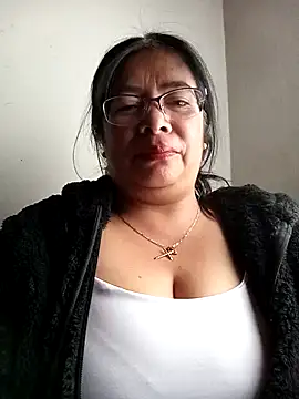   valentina18 online show from 03/19/25, 08:32