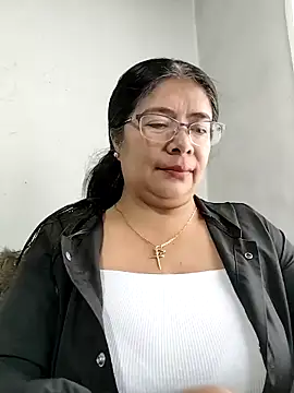   valentina18 online show from 10/27/25, 01:04