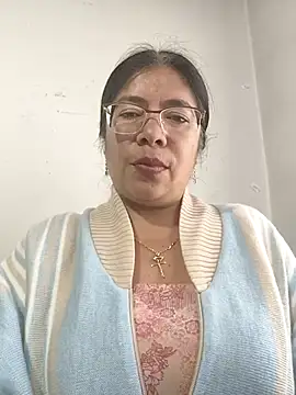   valentina18 online show from 01/15/26, 01:05