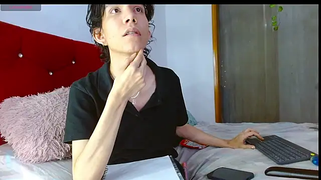 LAICK 01 online show from 05/26/26, 05:14