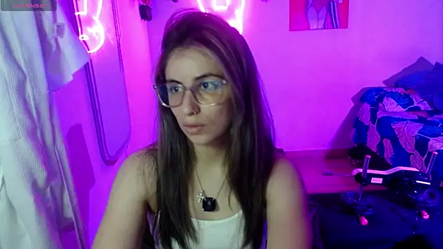 Snapshot of valentina_angel chatting on 07/22/26, 03:09 valentina angel online show from 07/22/26, 03:09