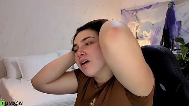 ava blue online show from 10/27/25, 07:51