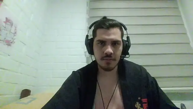 hung weeb online show from 11/18/25, 03:34