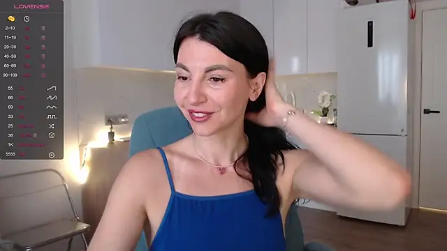 Snapshot of Mary_love16 chatting on 07/10/26, 05:34 Mary love16 online show from 07/10/26, 05:34