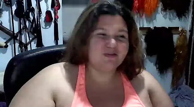 Snapshot of squirt322bbw chatting on 01/25/25, 03:30 squirt322bbw online show from 01/25/25, 03:30