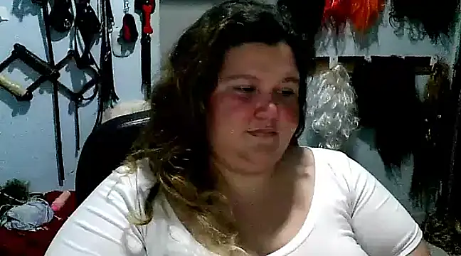 Snapshot of squirt322bbw chatting on 02/13/25, 02:34 squirt322bbw online show from 02/13/25, 02:34