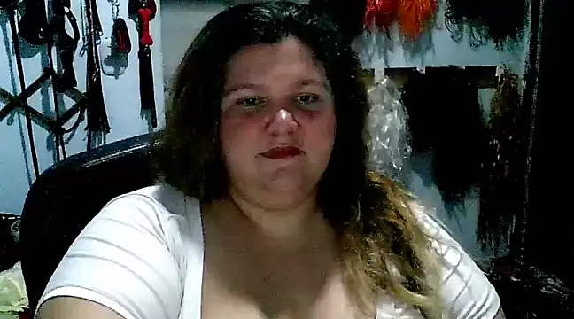 Snapshot of squirt322bbw chatting on 02/16/25, 11:05 squirt322bbw online show from 02/16/25, 11:05