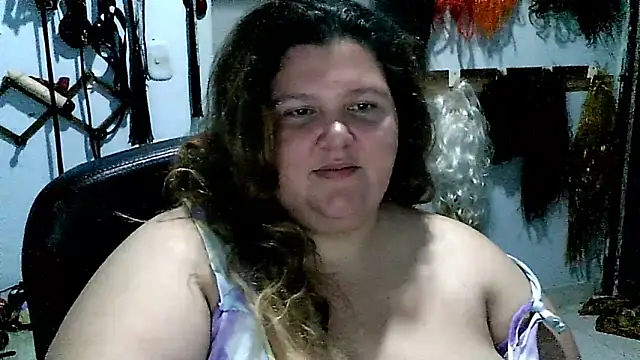 Snapshot of squirt322bbw chatting on 03/10/25, 04:38 squirt322bbw online show from 03/10/25, 04:38