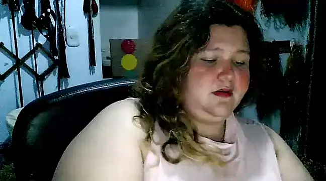 Snapshot of squirt322bbw chatting on 03/13/25, 07:39 squirt322bbw online show from 03/13/25, 07:39