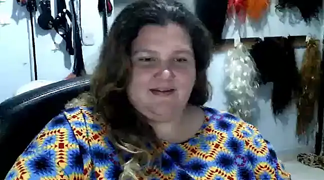 Snapshot of squirt322bbw chatting on 03/15/25, 03:51 squirt322bbw online show from 03/15/25, 03:51