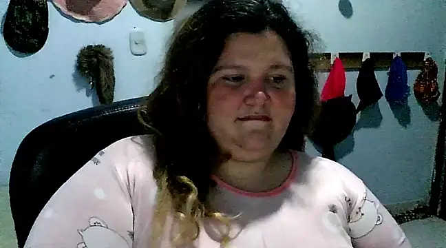 Snapshot of squirt322bbw chatting on 03/19/25, 10:53 squirt322bbw online show from 03/19/25, 10:53