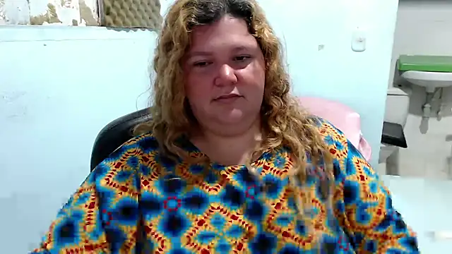 Snapshot of squirt322bbw chatting on 06/14/26, 01:35 squirt322bbw online show from 06/14/26, 01:35
