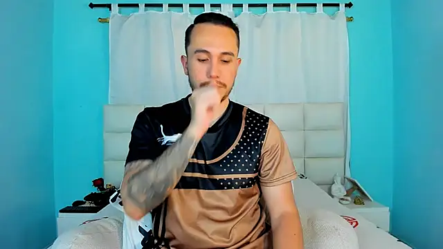 juan  jimenez online show from 11/18/25, 01:44