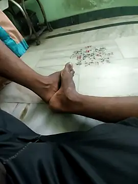 Snapshot of anjaanarun chatting on 09/09/25, 10:04 anjaanarun online show from 09/09/25, 10:04