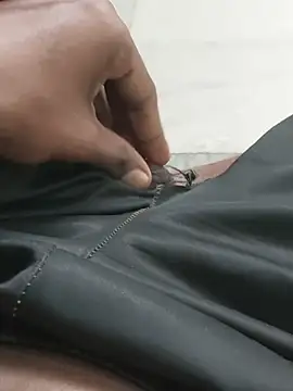 Snapshot of anjaanarun chatting on 09/12/25, 03:06 anjaanarun online show from 09/12/25, 03:06