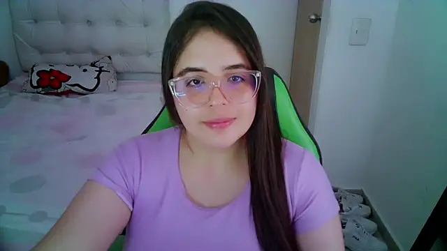 Snapshot of _alicia_z chatting on 12/13/24, 11:39 alicia z online show from 12/13/24, 11:39