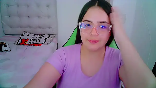 Snapshot of _alicia_z chatting on 12/27/24, 11:42 alicia z online show from 12/27/24, 11:42