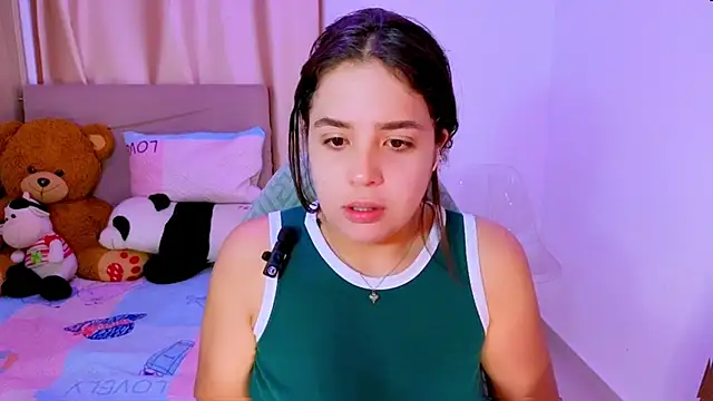 Snapshot of _alicia_z chatting on 03/03/26, 08:20 alicia z online show from 03/03/26, 08:20