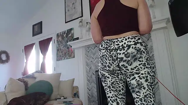 AuroraWillows online show from 03/05/25, 06:45