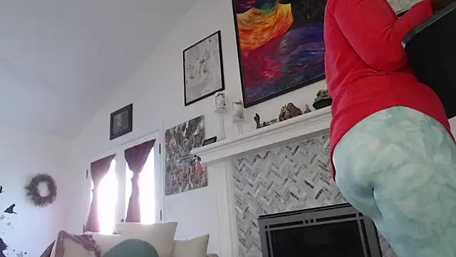 AuroraWillows online show from 03/10/25, 07:40