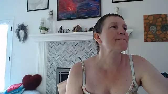 Snapshot of AuroraWillows chatting on 05/09/26, 04:34 AuroraWillows online show from 05/09/26, 04:34