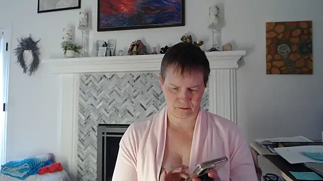 Snapshot of AuroraWillows chatting on 07/11/26, 10:22 AuroraWillows online show from 07/11/26, 10:22