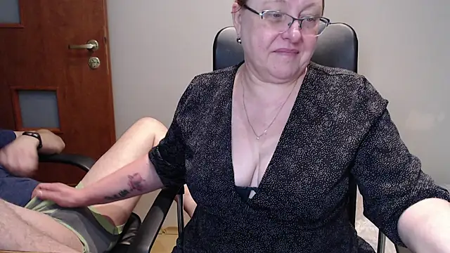 JoannaAndNeighbour online show from 02/09/25, 08:22