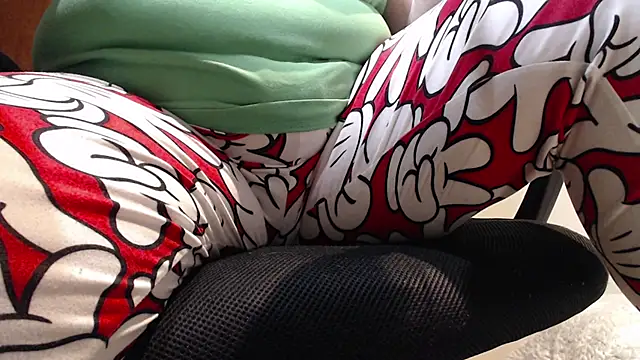 JoannaAndNeighbour online show from 02/18/25, 11:11