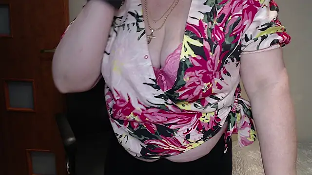 JoannaAndNeighbour online show from 03/20/25, 11:49