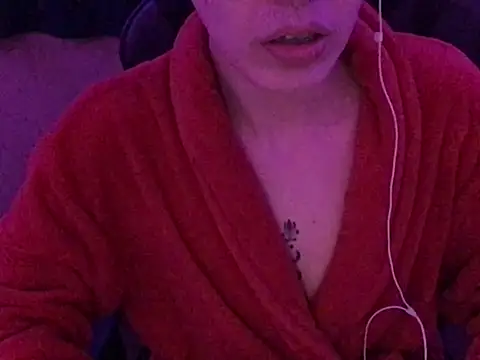 YumieCp online show from 03/10/25, 10:04