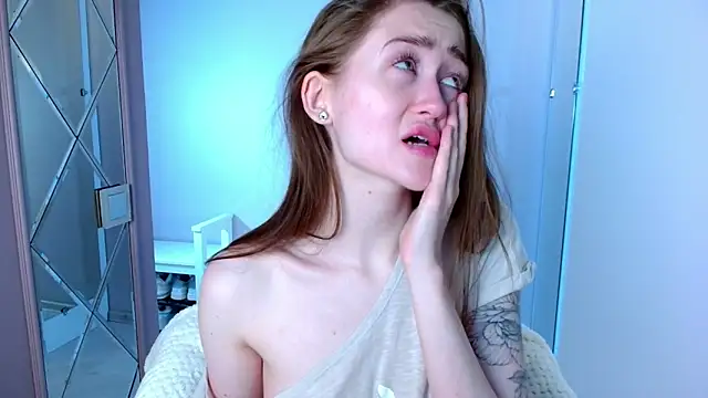 Snapshot of millllina chatting on 02/18/25, 02:49 millllina online show from 02/18/25, 02:49