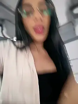 Snapshot of __IRIS__ chatting on 02/02/26, 03:00 IRIS online show from 02/02/26, 03:00