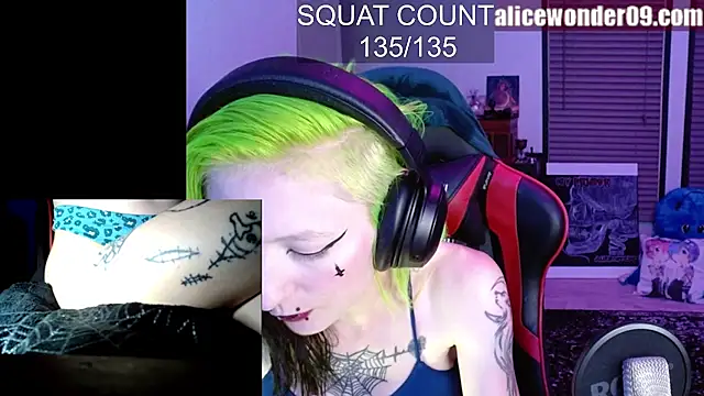 alicewonder09 online show from 10/15/25, 04:45