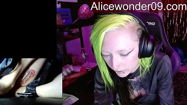 alicewonder09 online show from 03/31/26, 03:19