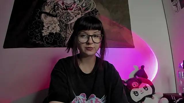 t0riayun0 online show from 01/16/25, 10:23