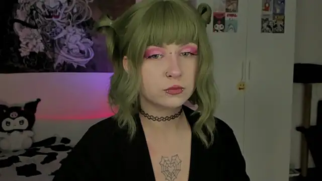 t0riayun0 online show from 01/29/25, 01:27