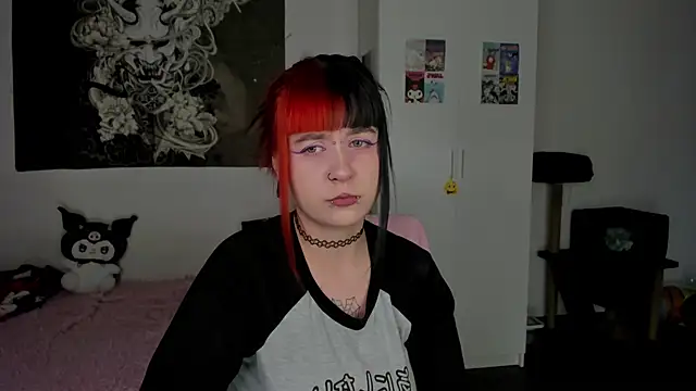 t0riayun0 online show from 02/23/25, 02:40