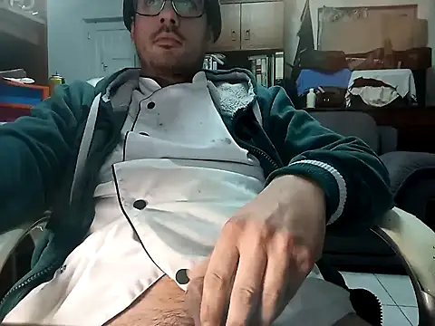 Snapshot of pedrosantos3366 chatting on 12/13/24, 12:53 pedrosantos3366 online show from 12/13/24, 12:53