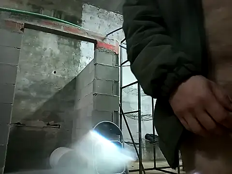 Snapshot of pedrosantos3366 chatting on 12/18/24, 11:45 pedrosantos3366 online show from 12/18/24, 11:45