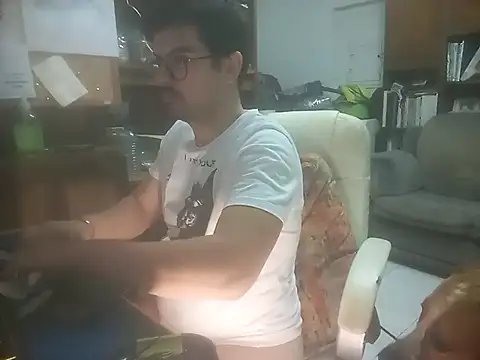 Snapshot of pedrosantos3366 chatting on 10/05/25, 05:06 pedrosantos3366 online show from 10/05/25, 05:06